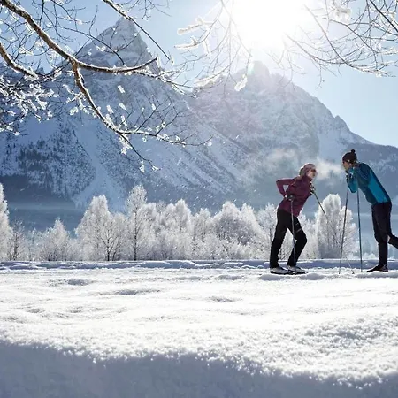 شقة Zur Rose بيروانغ